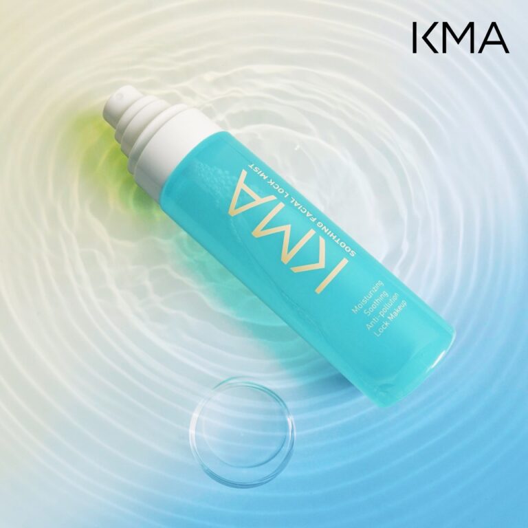 หน้าเป๊ะตลอดวัน สเปรย์ล็อคเครื่องสำอาง KMA Soothing Facial Lock Mist
